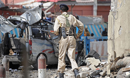 Atentado terrorista en Somalia Más de dos muertos por explosión de un coche bomba en Somalia
